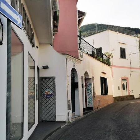 La Casetta Al Porto Ischia Luaran gambar